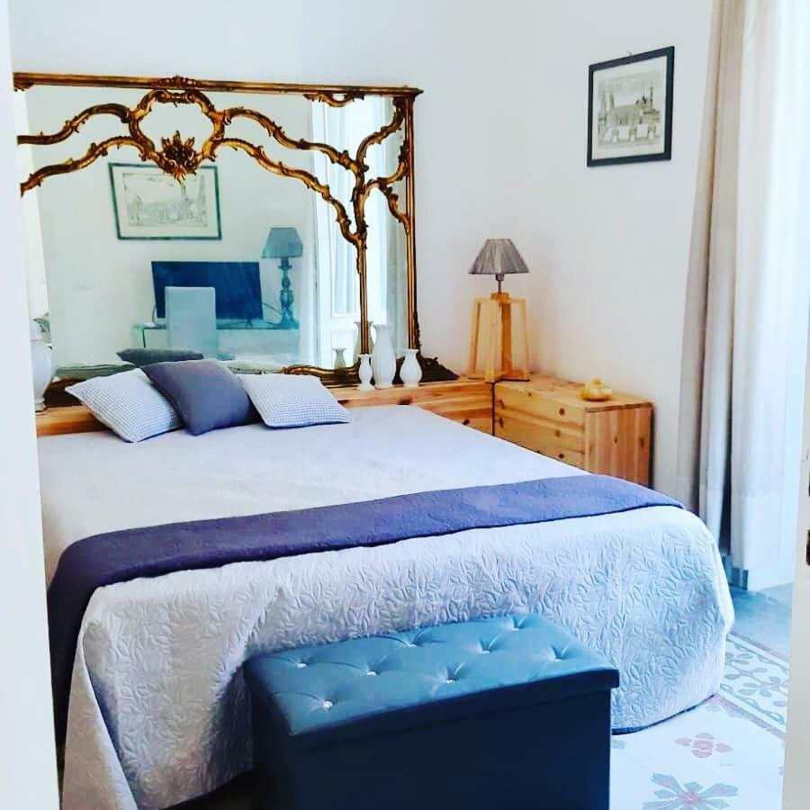 B&B Charme Centre-Ville Artistic & Literary Rooms Palermo Exteriör bild