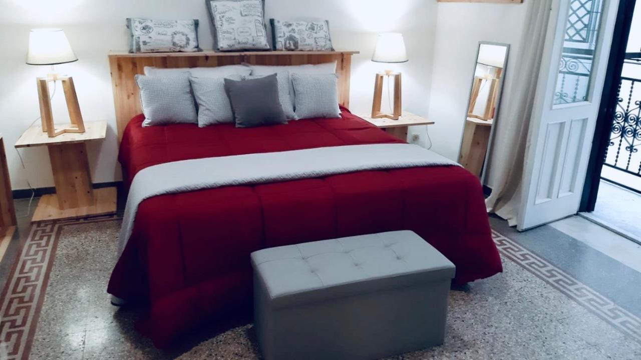 B&B Charme Centre-Ville Artistic & Literary Rooms Palermo Exteriör bild